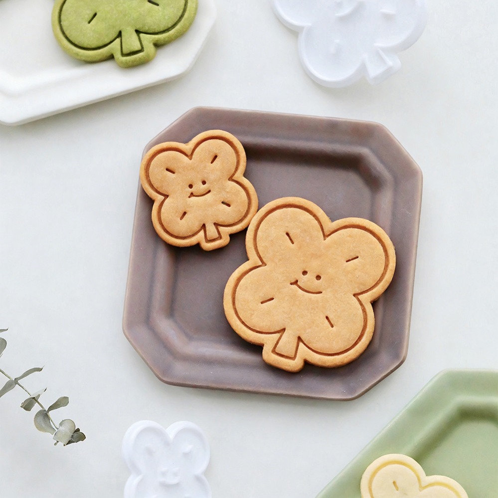 Cetakan Kue Berbentuk Semanggi - Kitchen Appliances Baking ulasan dan harga